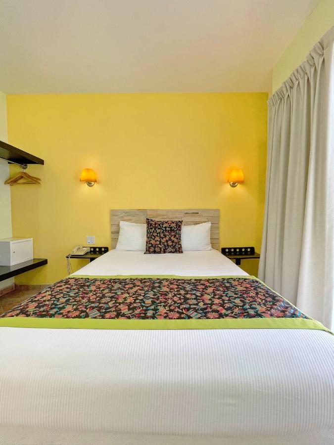 Seven Crown Express & Suites By Kavia Cabo San Lucas Esterno foto
