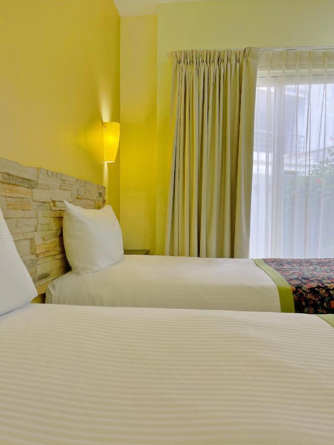 Seven Crown Express & Suites By Kavia Cabo San Lucas Esterno foto