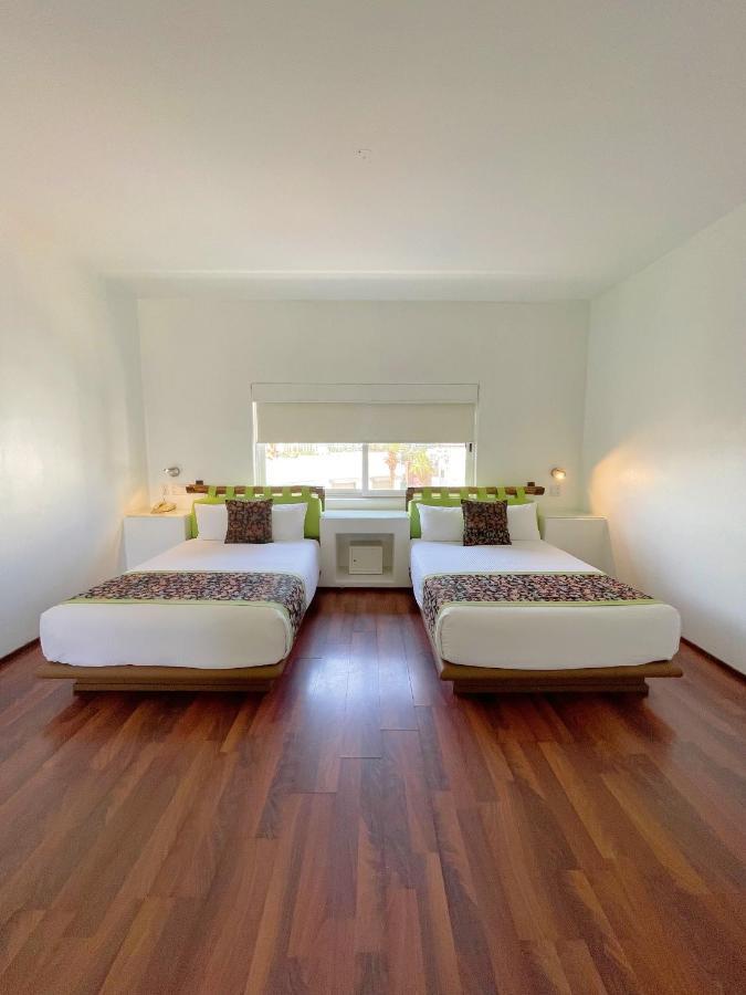 Seven Crown Express & Suites By Kavia Cabo San Lucas Esterno foto