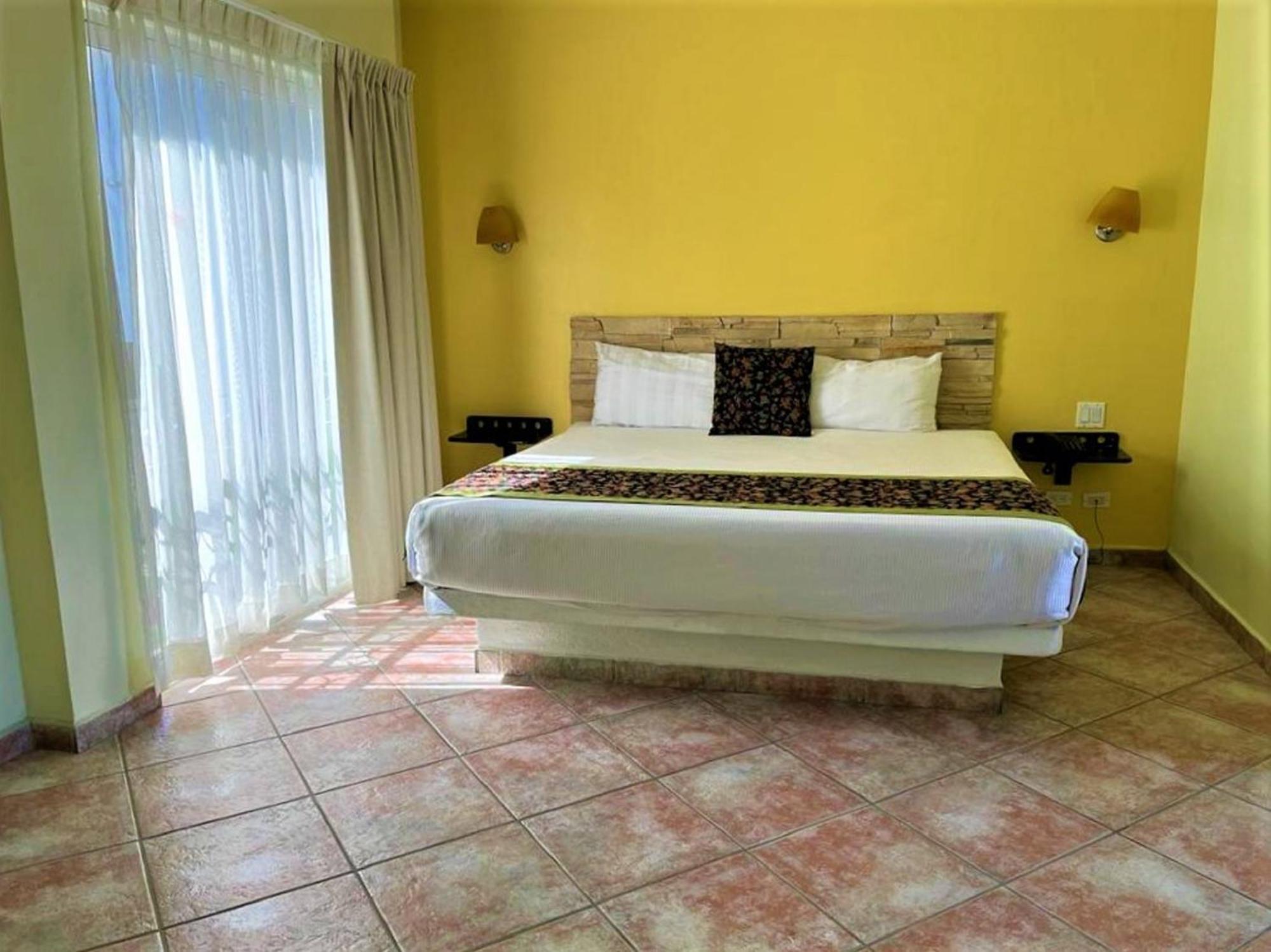 Seven Crown Express & Suites By Kavia Cabo San Lucas Esterno foto