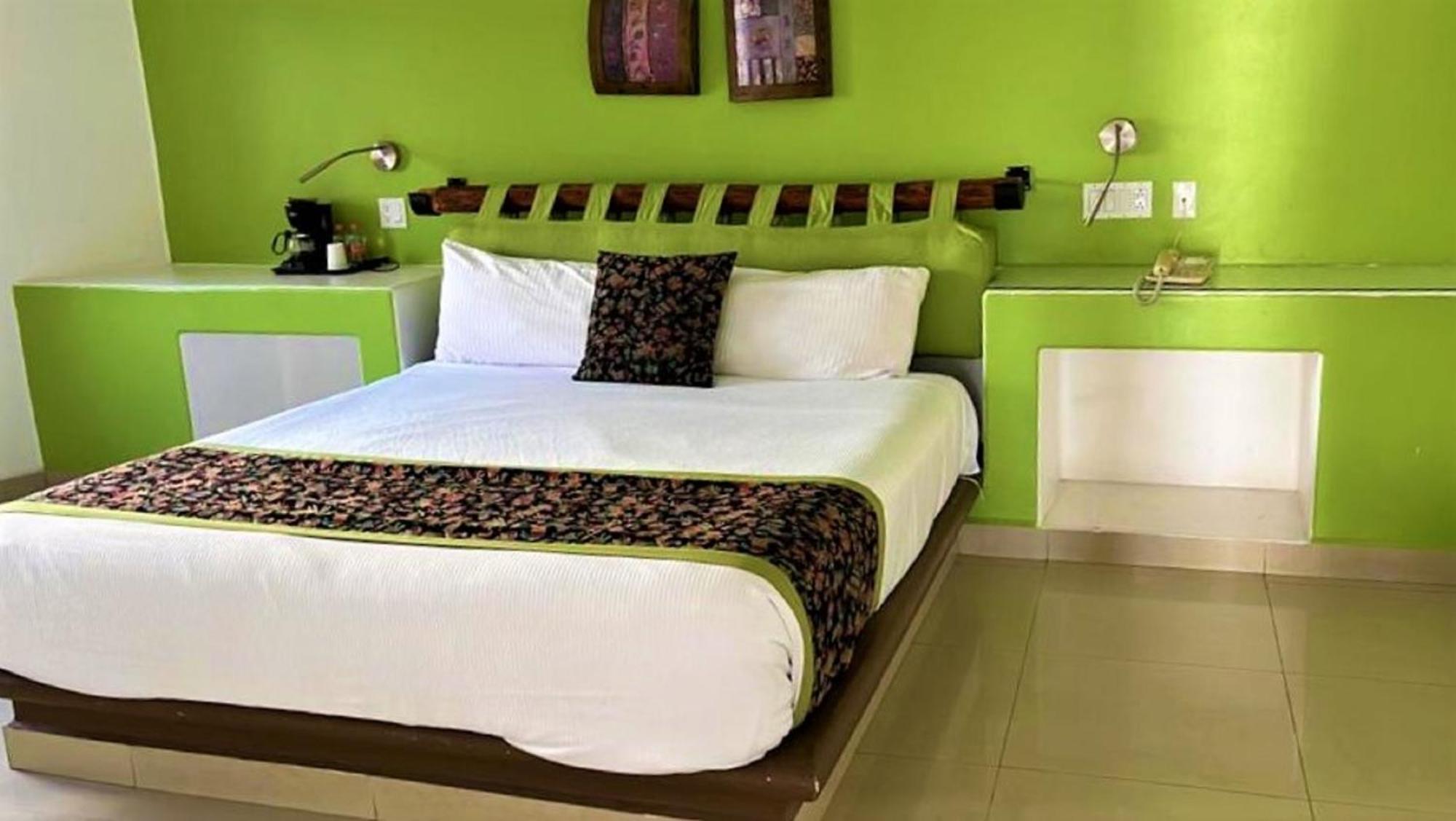 Seven Crown Express & Suites By Kavia Cabo San Lucas Esterno foto