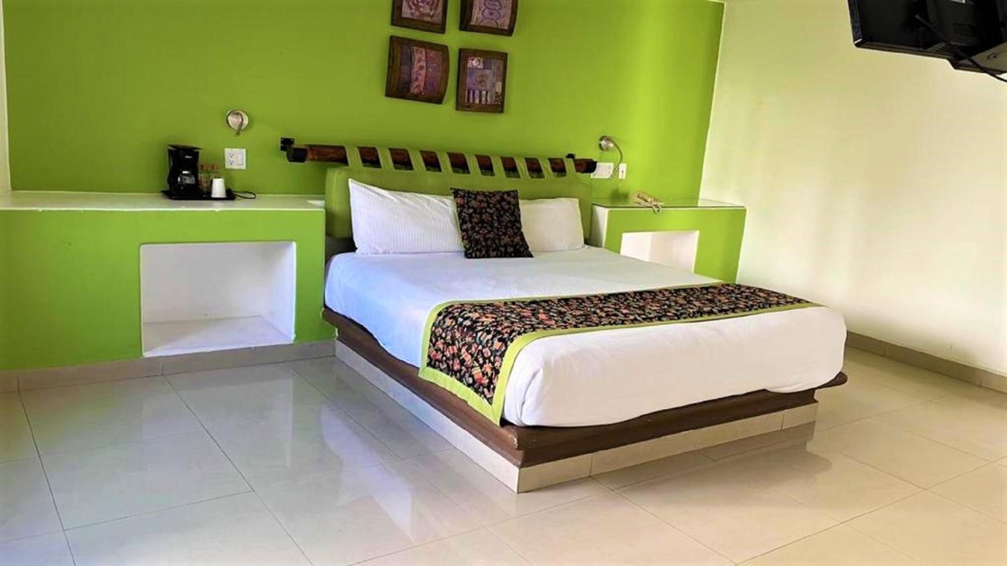 Seven Crown Express & Suites By Kavia Cabo San Lucas Esterno foto