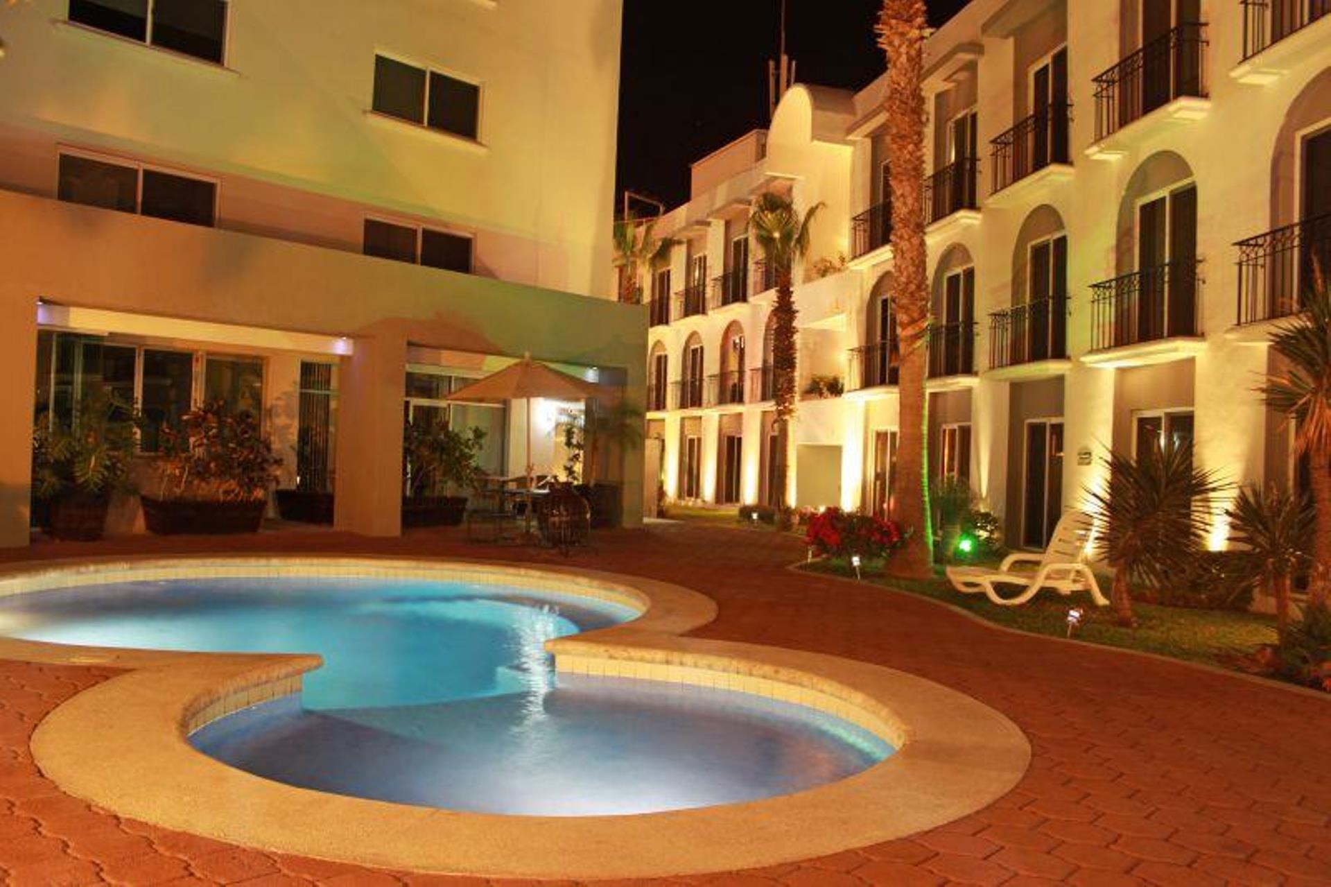 Seven Crown Express & Suites By Kavia Cabo San Lucas Esterno foto